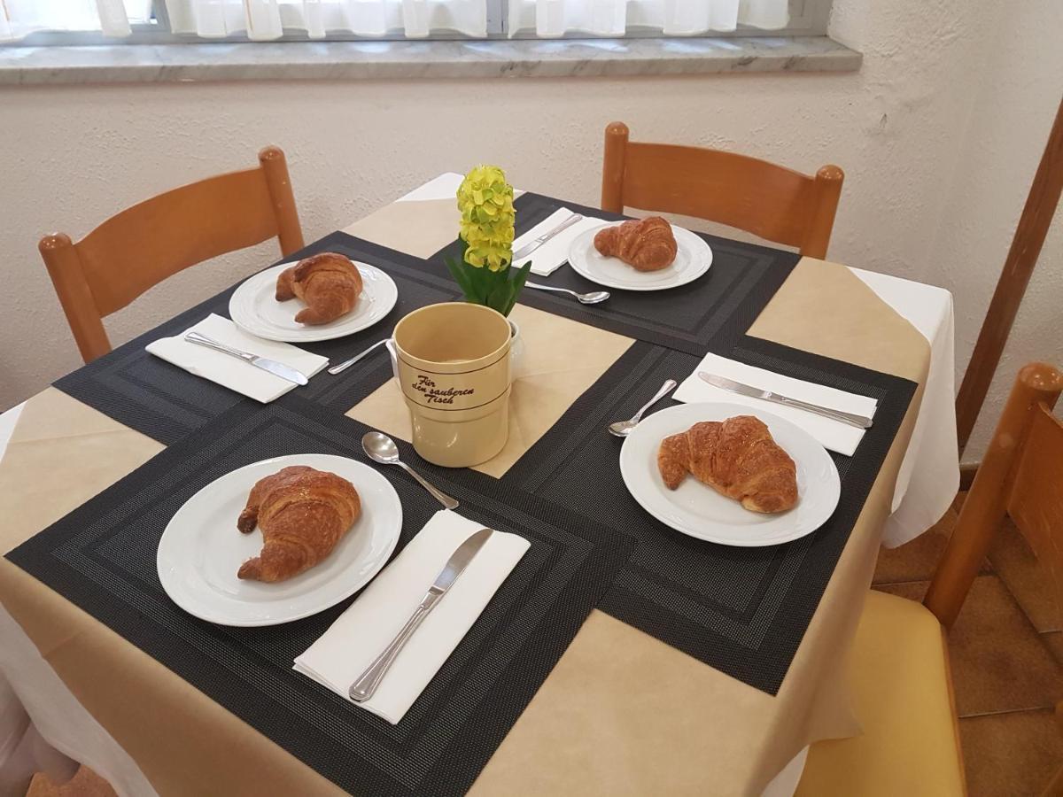 Albergo Natalina 피날레리구레 외부 사진